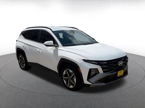 Used 2026 Hyundai Tucson SEL Plus FWD image 3