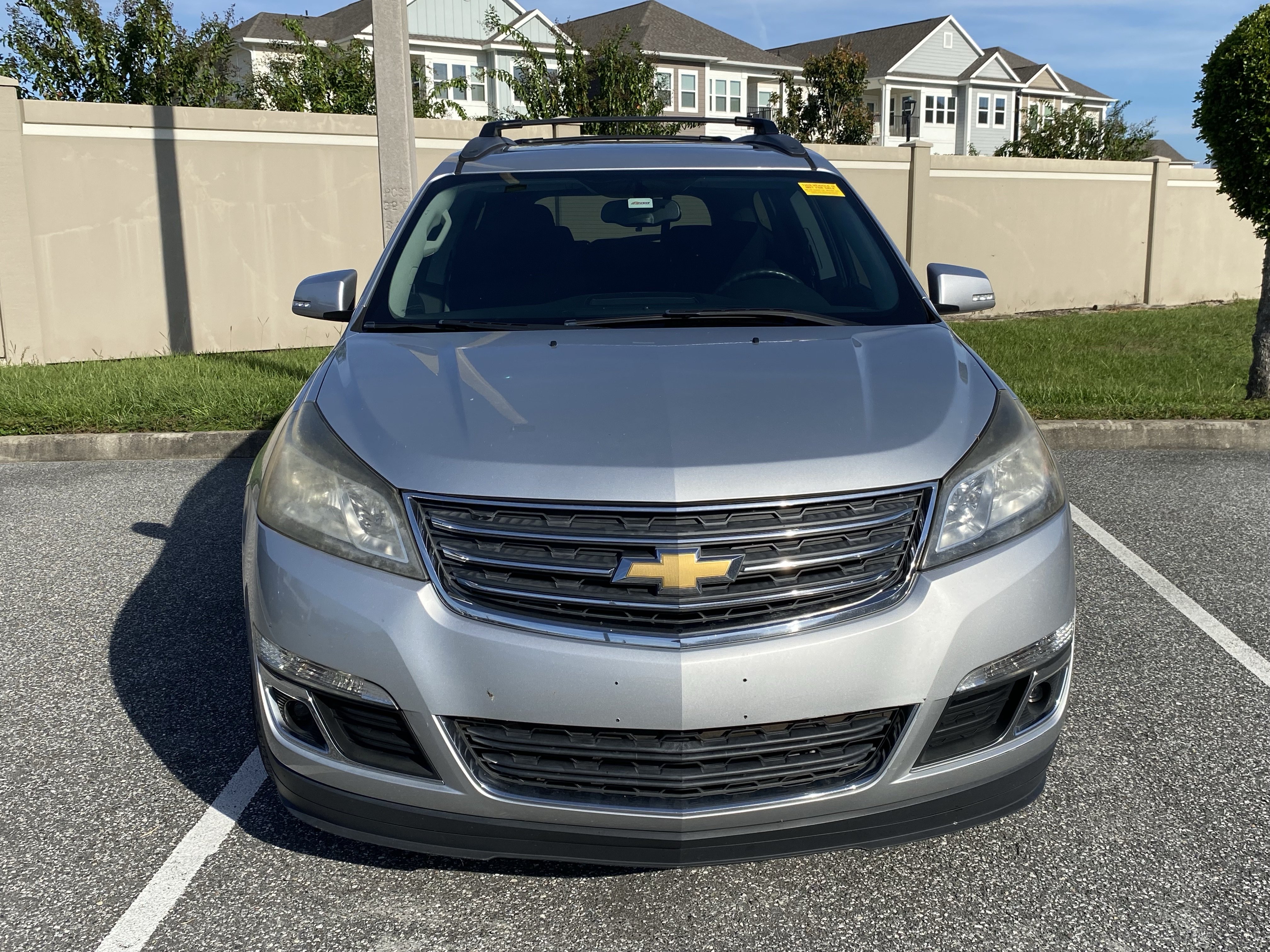 Used 2016 Chevrolet Traverse LT w/ Traveler's Package FWD image 2