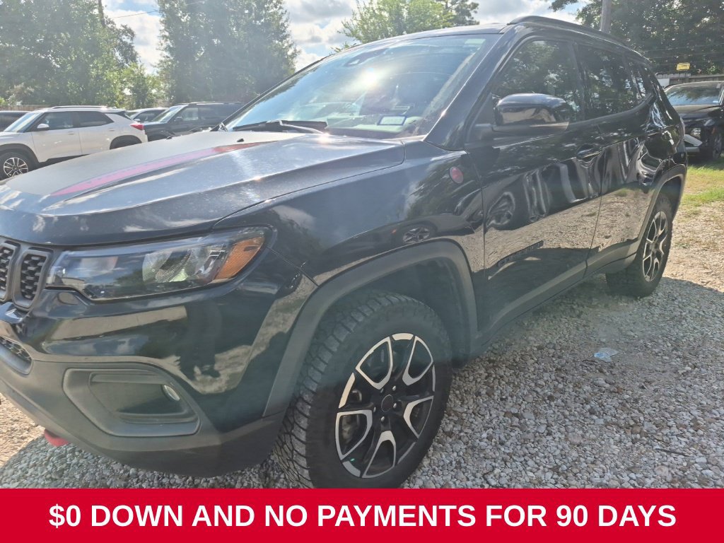 Used 2025 Jeep Compass Trailhawk AWD/4WD image 1