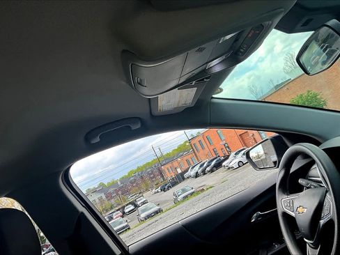 Used 2020 Chevrolet Equinox LT FWD image 14