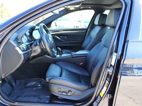 Used 2013 BMW 550i xDrive Sedan image 14
