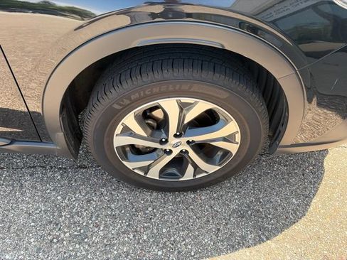 Used 2022 Subaru Outback Limited AWD/4WD image 11