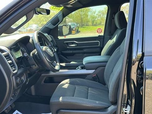 Used 2023 RAM 1500 Big Horn AWD/4WD image 9
