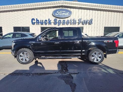 Used 2018 Ford F150 Lariat w/ Equipment Group 502A Luxury AWD/4WD image 9