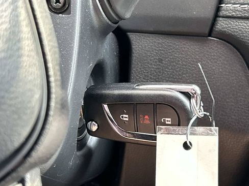 Used 2025 Toyota RAV4 LE FWD image 33
