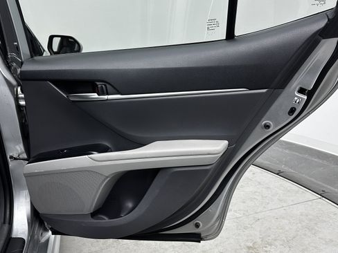 Used 2019 Toyota Camry SE image 27