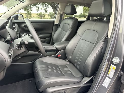 Used 2023 Honda HR-V EX-L image 16