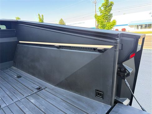 Used 2024 Tesla Cybertruck Cyberbeast AWD/4WD image 42