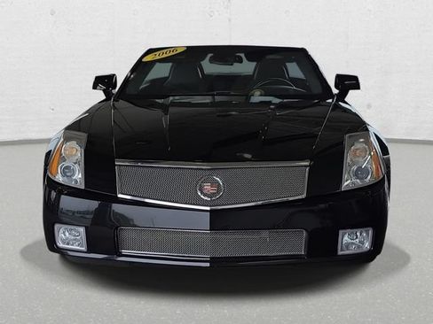 Used 2006 Cadillac XLR V RWD image 2
