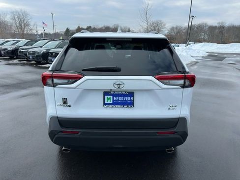 Used 2025 Toyota RAV4 XLE image 7