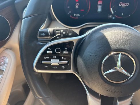 Used 2022 Mercedes-Benz GLC 300 4MATIC image 16