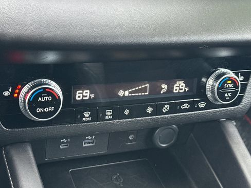 Used 2024 Mitsubishi Outlander Ralliart image 22