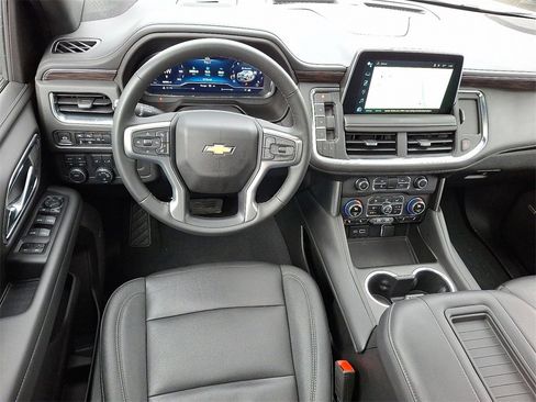 Used 2023 Chevrolet Tahoe LT w/ Luxury Package image 13