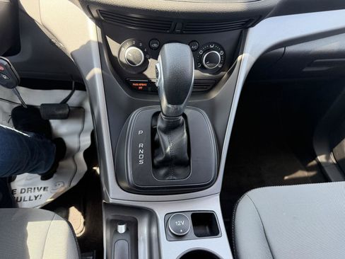 Used 2016 Ford Escape SE FWD image 15