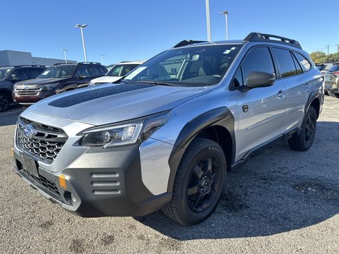 Used 2023 Subaru Outback Wilderness image 7