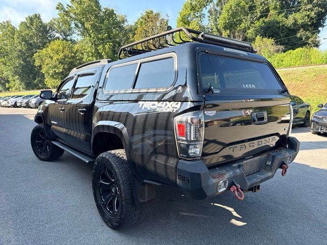 Used 2017 Toyota Tacoma TRD Sport w/ Tow Package (A/T) AWD/4WD image 6