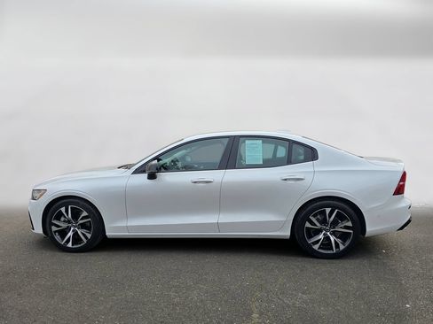 Used 2024 Volvo S60 B5 Plus FWD image 6