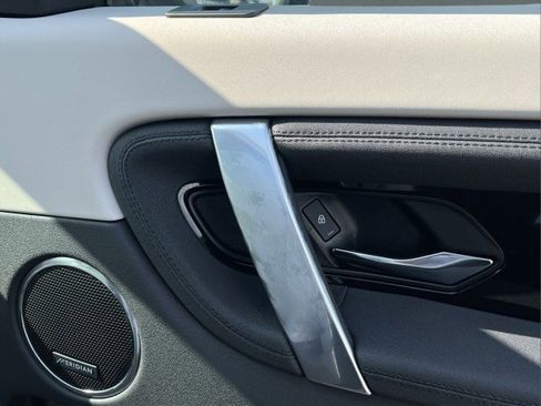 Certified 2024 Land Rover Discovery Sport S image 21