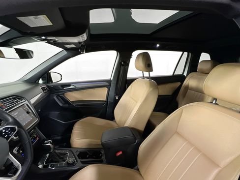Used 2023 Volkswagen Tiguan SE R-Line image 21