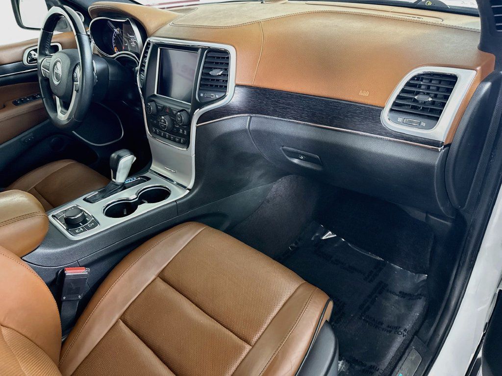 Used 2018 Jeep Grand Cherokee Summit AWD/4WD image 34