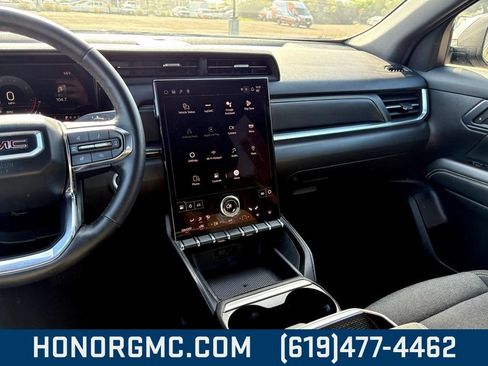 Used 2025 GMC Terrain Elevation image 29