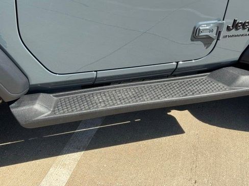 Certified 2024 Jeep Wrangler Sport S image 34