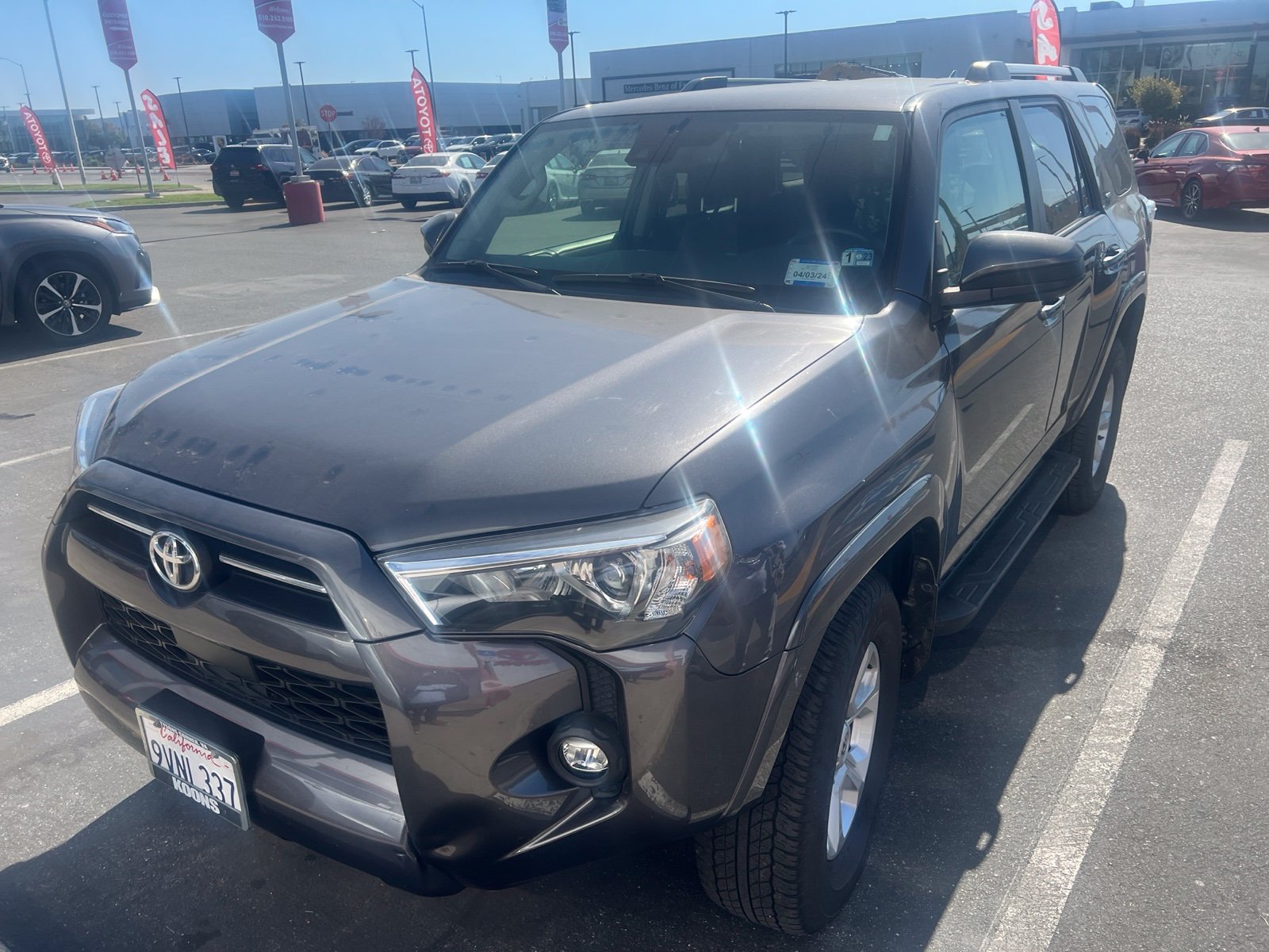 Certified 2022 Toyota 4Runner SR5 AWD/4WD image 1