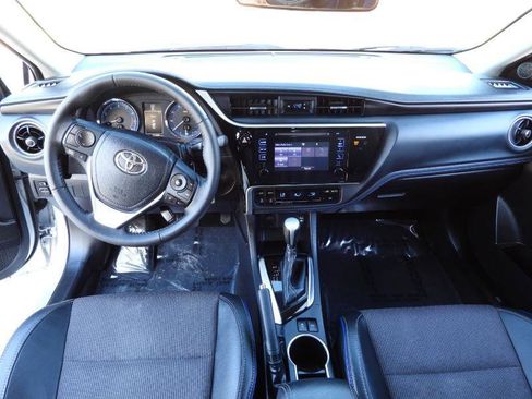 Used 2017 Toyota Corolla SE image 36