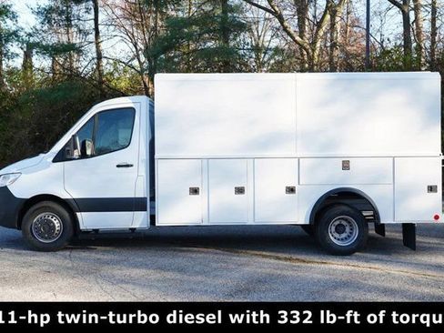 Used 2023 Mercedes-Benz Sprinter 3500 image 9
