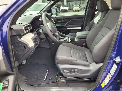 New 2024 Toyota Tacoma TRD Sport w/ TRD Sport Upgrade Package image 17