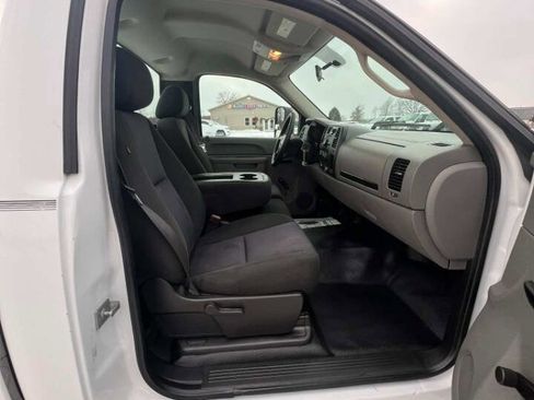 Used 2013 Chevrolet Silverado 1500 W/T image 11