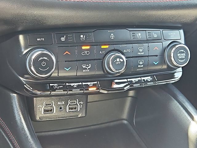Used 2024 Dodge Durango GT AWD/4WD image 17