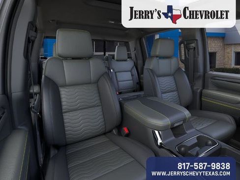 New 2026 Chevrolet Silverado 2500 ZR2 AWD/4WD image 17