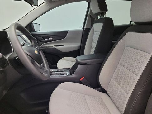 Used 2022 Chevrolet Equinox LS image 17