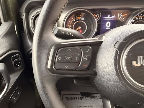 Used 2023 Jeep Gladiator Sport AWD/4WD image 26