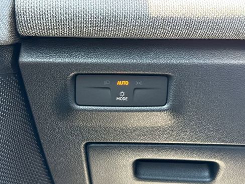 New 2025 Volkswagen Tiguan S image 41