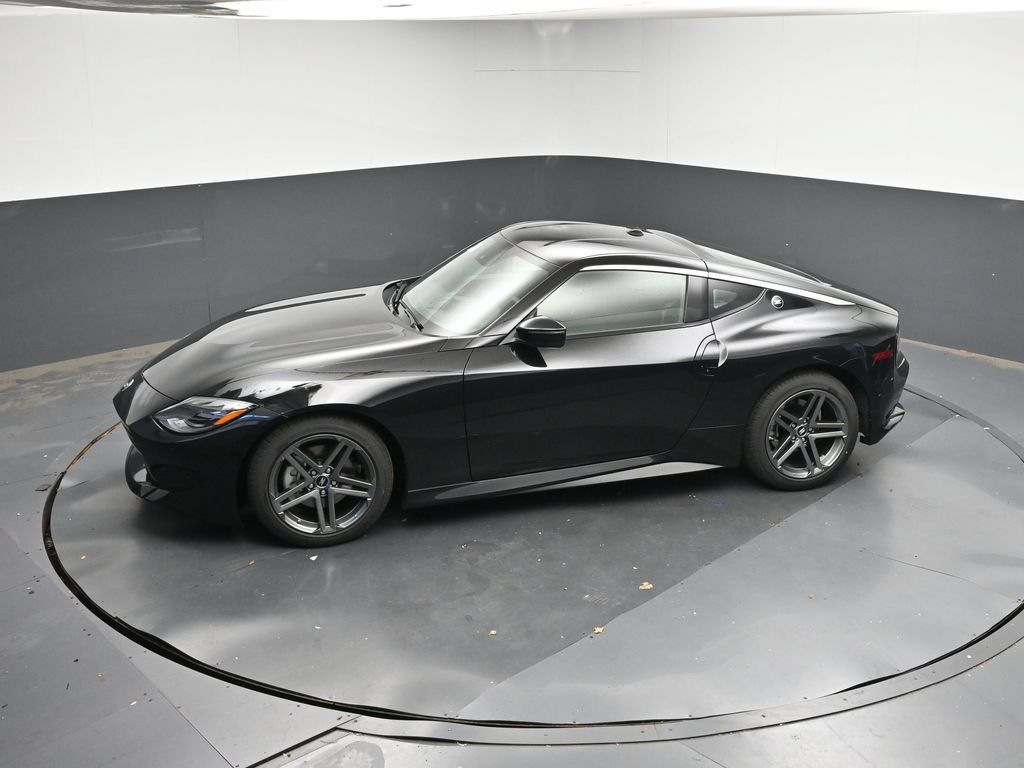 Used 2027 Nissan Z Sport RWD image 29