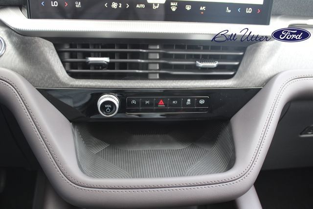 New 2026 Ford Explorer Platinum RWD image 15