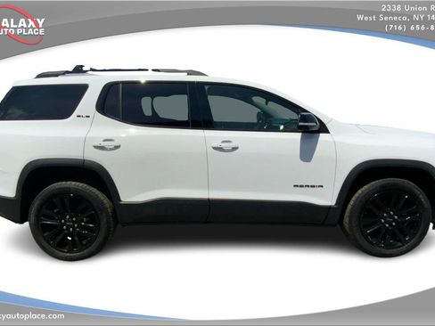 Used 2023 GMC Acadia SLE w/ Driver Convenience Package AWD/4WD image 4