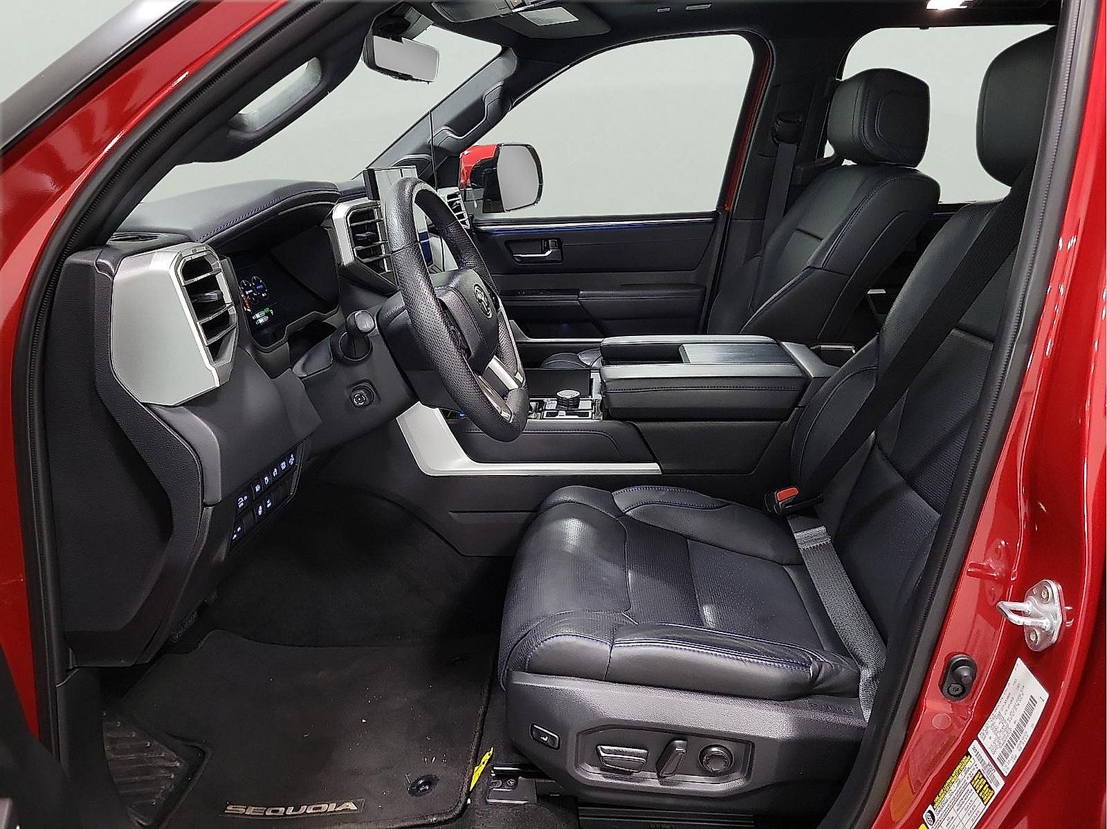 Certified 2024 Toyota Sequoia Platinum AWD/4WD image 11