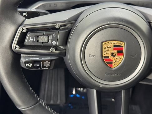 Used 2020 Porsche Taycan image 22