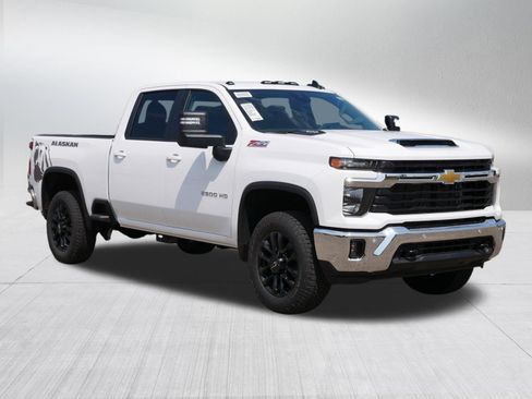New 2026 Chevrolet Silverado 2500 LT AWD/4WD image 7