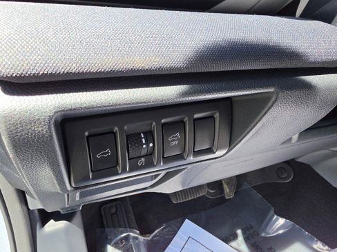 Used 2023 Subaru Outback Premium image 33