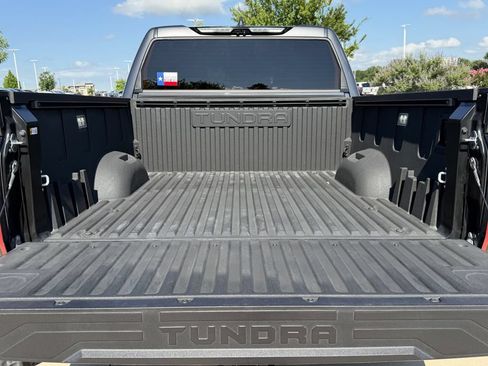 Used 2025 Toyota Tundra Platinum AWD/4WD image 31