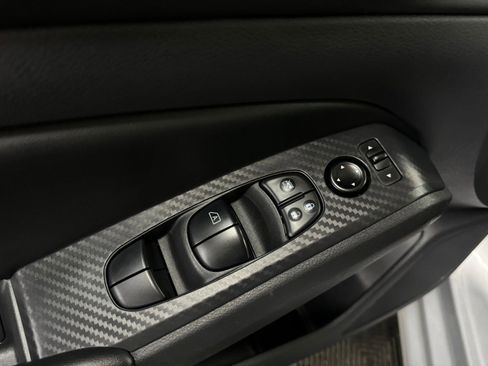 Used 2024 Nissan Altima 2.5 SV image 19