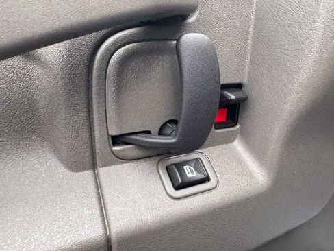 Used 2025 Chevrolet Express 2500 Extended w/ Communications Package image 13