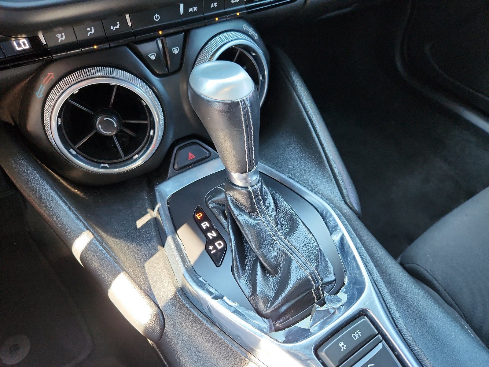 Used 2023 Chevrolet Camaro LT RWD image 13