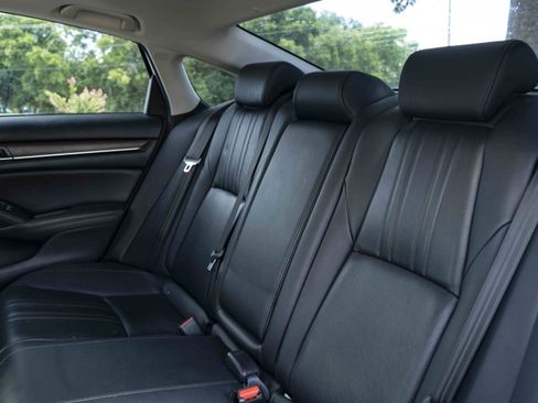 Used 2019 Honda Accord EX-L image 18