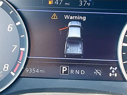 Used 2024 Nissan Frontier SV image 12