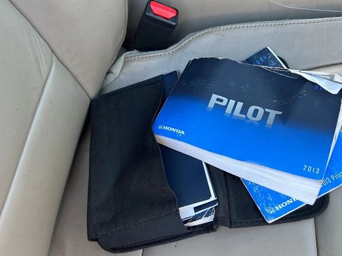 Used 2013 Honda Pilot Touring image 25